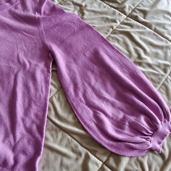 Ava Viv Sweater - Picture 2 of 2